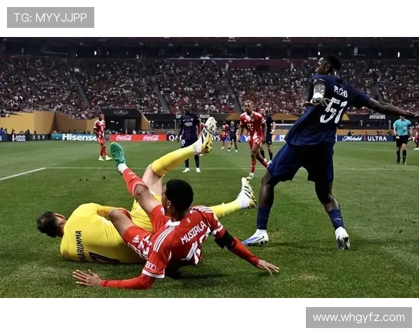 穆西亚拉持续提升，创下足球历史上最年轻纪录引发关注