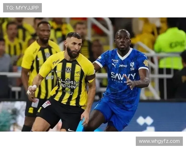 本泽马关键战表现争议:硬仗效率与稳定性如何? 本泽马关键战表现争议:硬仗效率与稳定性如何?