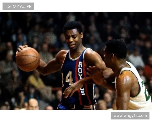 奥斯卡·罗伯特森关键传球效率领先时代队友显组织威胁